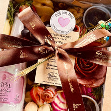 Carregar imagem no visualizador da galeria, PLatter Box 2pax C/ Mini Vinho ou Espumante - 24H de antecedencia COD 202102