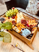 Carregar imagem no visualizador da galeria, PLATTER ESPECIAL 3PAX - BANDEJA DE CAMA - COD 202113