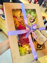 Carregar imagem no visualizador da galeria, Platter Box C/ Visor 3pax Kit 4 Queijos Tam.33x23x8 COD 202103