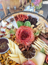 Carregar imagem no visualizador da galeria, Platter 2pax C/ Brie e Queijo Canastra Tam 25x25cm COD 202110