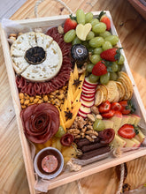 Carregar imagem no visualizador da galeria, Platter P/ 4pax Bandeja Pinus (24h Antec.) COD. 202115