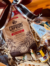Carregar imagem no visualizador da galeria, Cesta Cafezin Gourmet - Dia dos Pais (10 Itens) COD 010805
