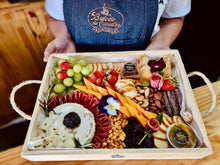 Carregar imagem no visualizador da galeria, Platter P/ 4pax Bandeja Pinus (24h Antec.) COD. 202115
